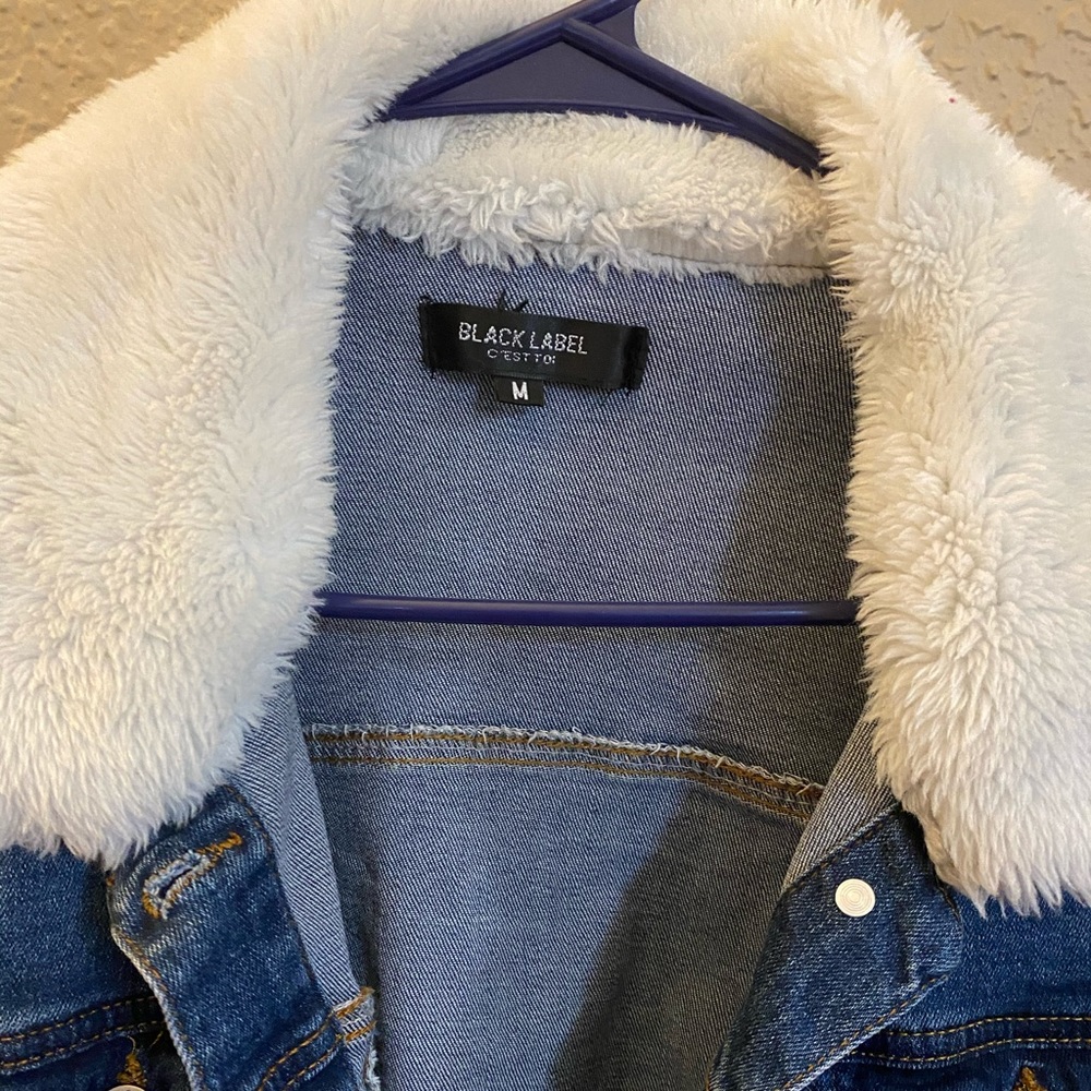 Jean jacket - Picture 2 of 3